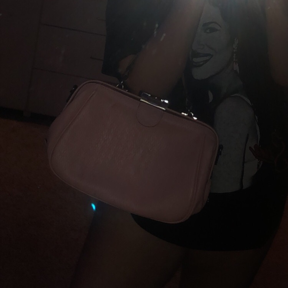 Pink purse<3 - Picture 3 of 4